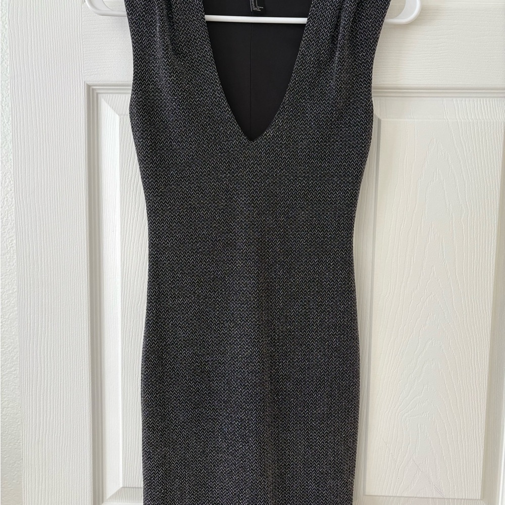 Forever 21 Gray V-Neck Sleeveless Bodycon Midi Dress